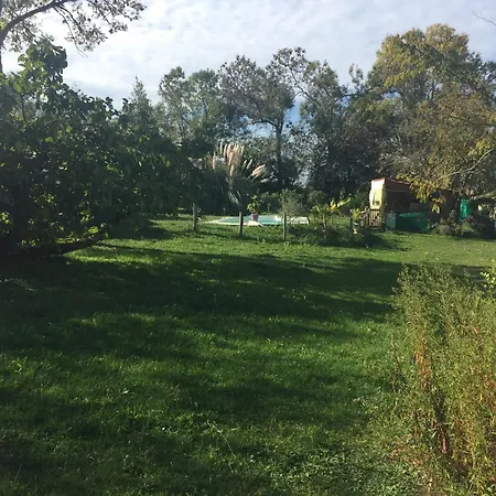 2 A 6 Personnes Pres De St Emilion A La Campagne, Wifi, Clim, Piscine Apartment