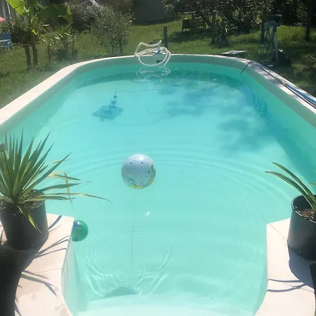 2 A 4 Personnes Avec Clim Et Piscine Pres De St Emilion A La Campagne, Wifi, Clim, Piscine Lagorce (Gironde)