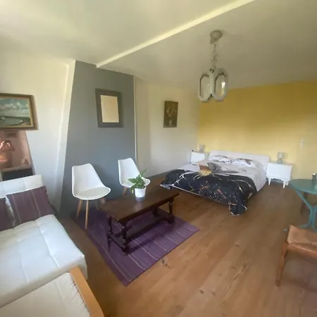 2 A 4 Personnes Avec Clim Et Piscine Pres De St Emilion A La Campagne, Wifi, Clim, Piscine Apartmán *