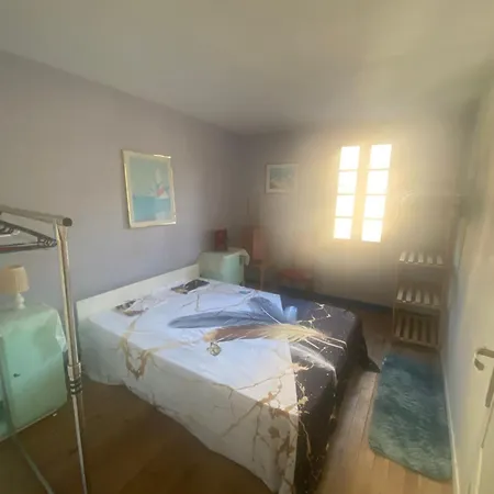 Apartment Gd Au Mois 2 A 4 Personnes Avec Clim Et Piscine Pres De St Emilion A La Campagne, Wifi, Clim, Piscine Non Chauffee