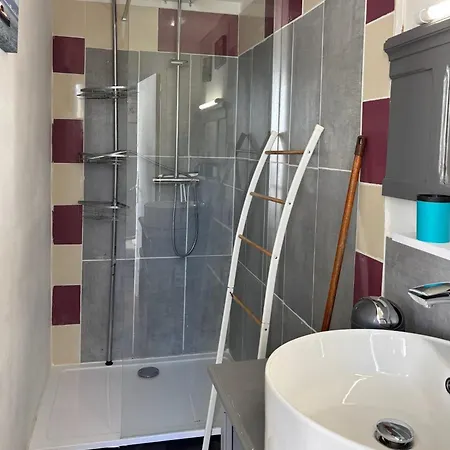 2 A 4 Personnes Avec Clim Et Piscine Pres De St Emilion A La Campagne, Wifi, Clim, Piscine * Lagorce (Gironde)